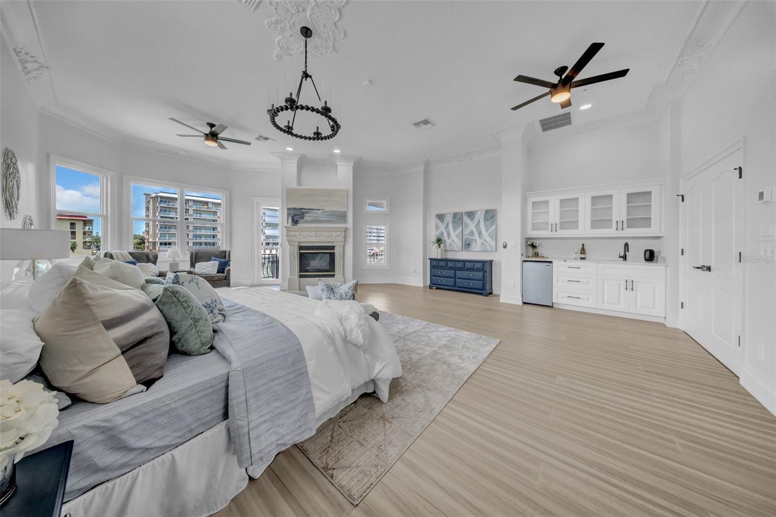 ISLAND ESTATES OF CLEARWATER - Residential