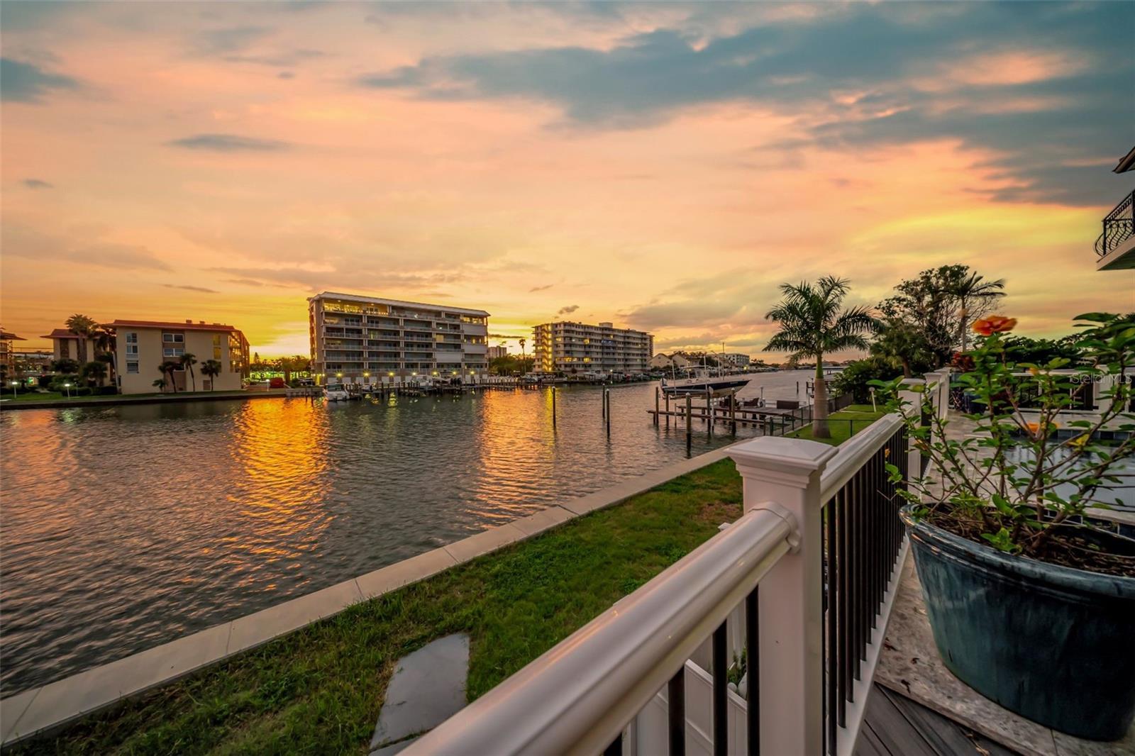 ISLAND ESTATES OF CLEARWATER - Residential