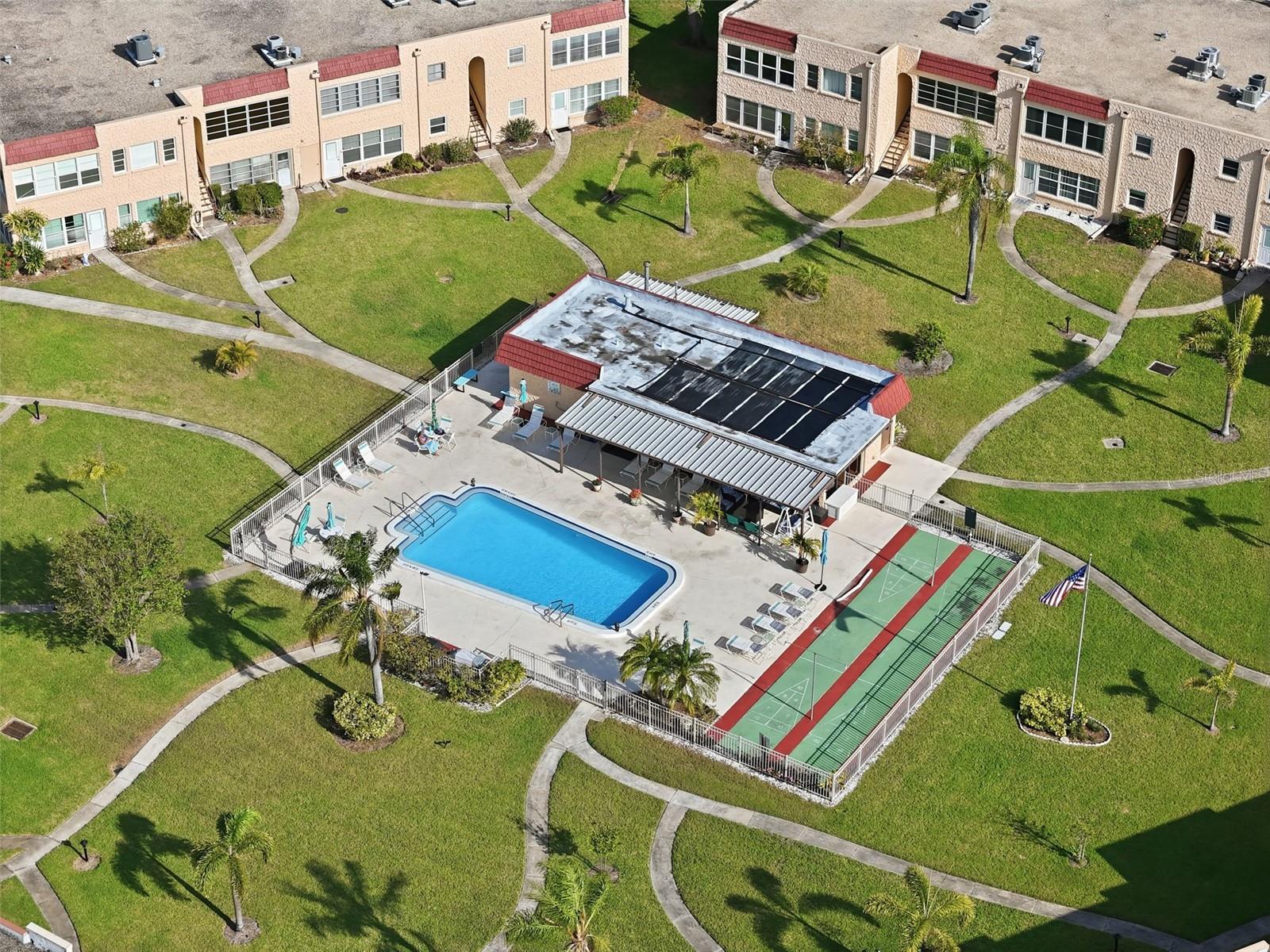 GARDENS THE CONDO - Residential