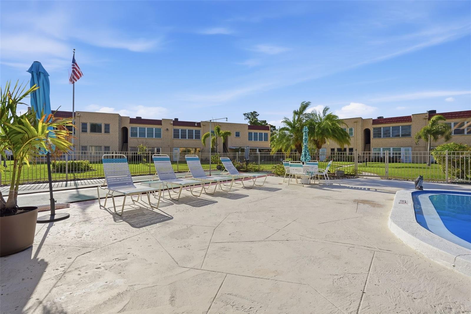 GARDENS THE CONDO - Residential