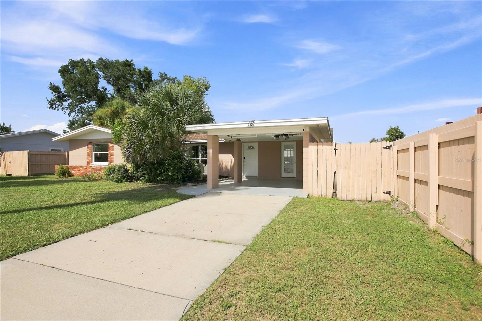 Search Properties for Sale 4 1509 BANYAN DRIVE