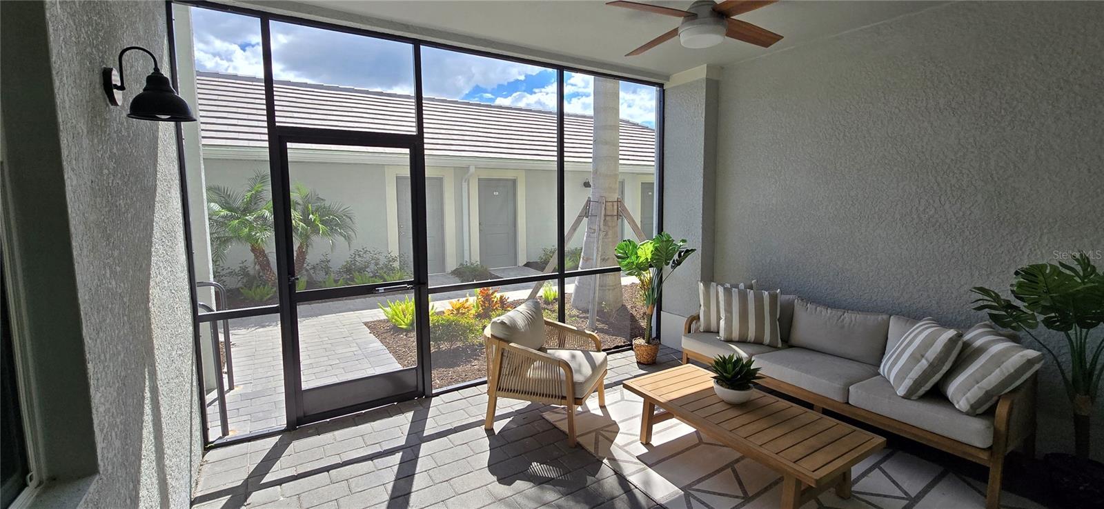 VERANDA I/WELLEN PARK PH I BLDG - Residential