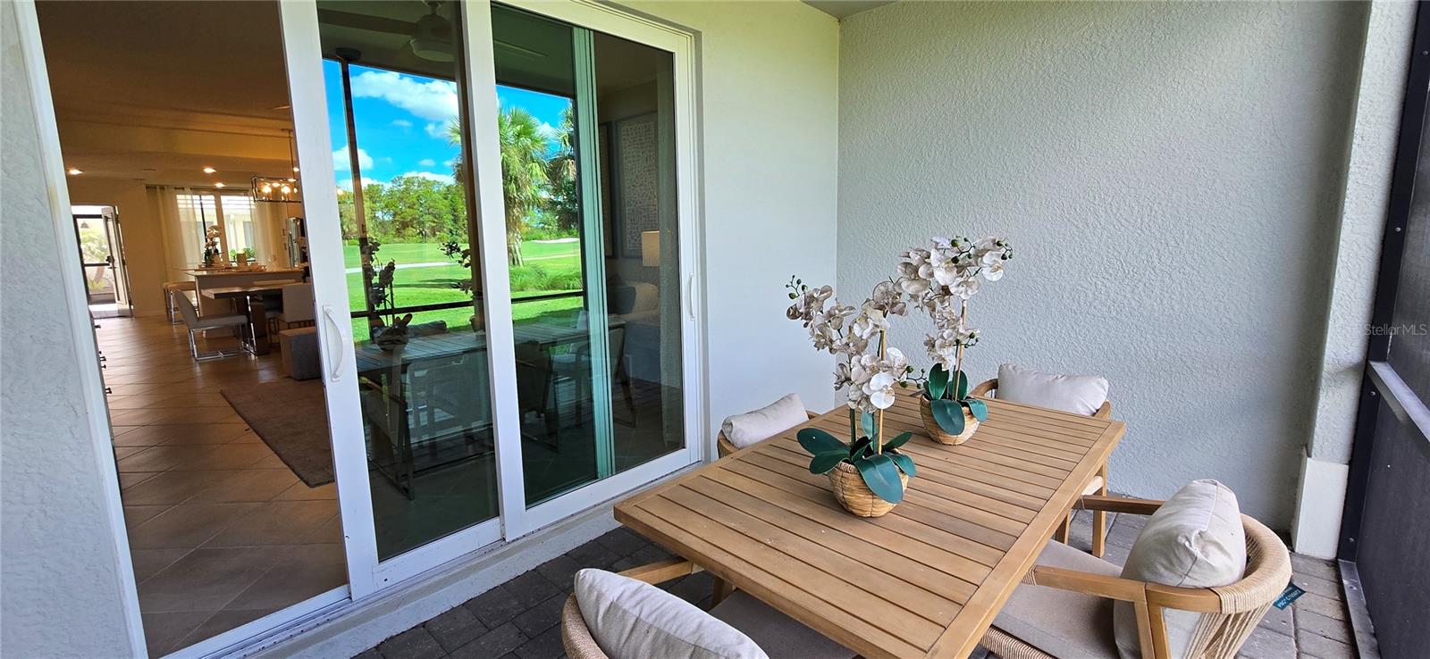 VERANDA I/WELLEN PARK PH I BLDG - Residential