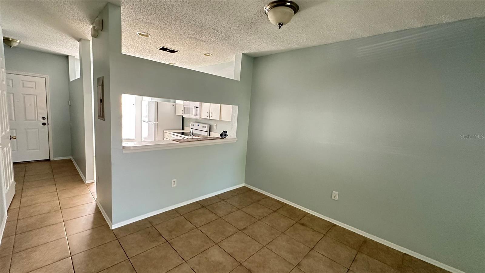 1400 COSTA MESA DRIVE