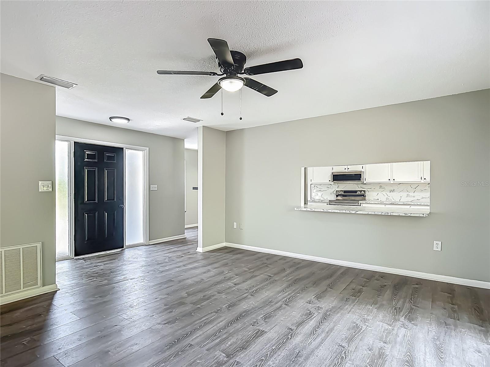 43 LAKE COURT LOOP