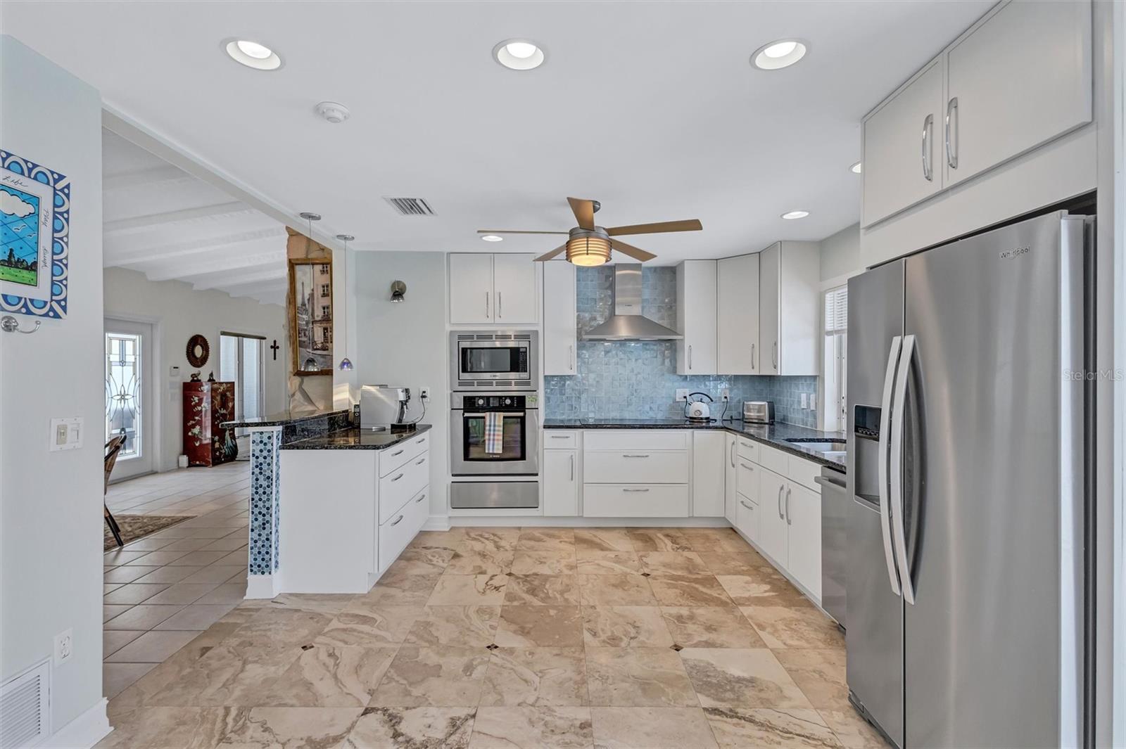 LONGBOAT KEY ESTATES - Residential