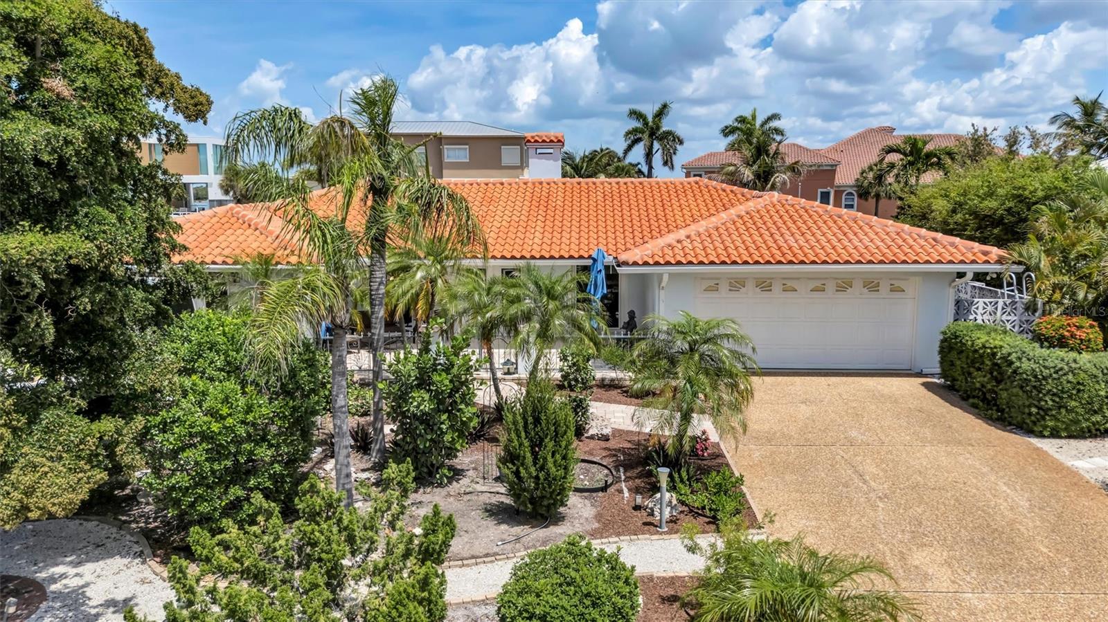 LONGBOAT KEY ESTATES - Residential