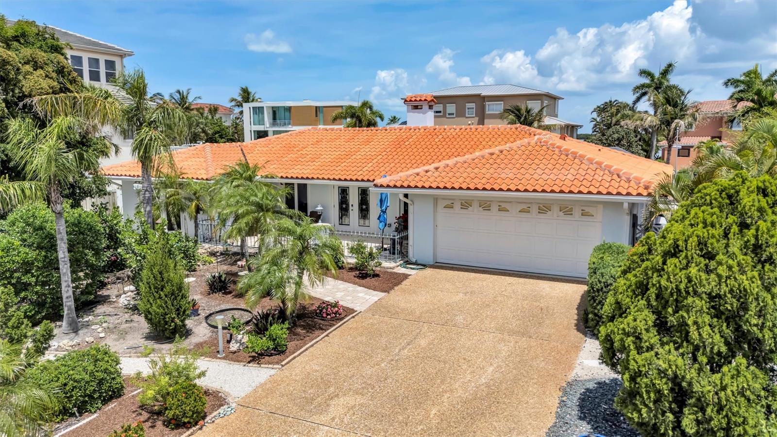 LONGBOAT KEY ESTATES - Residential