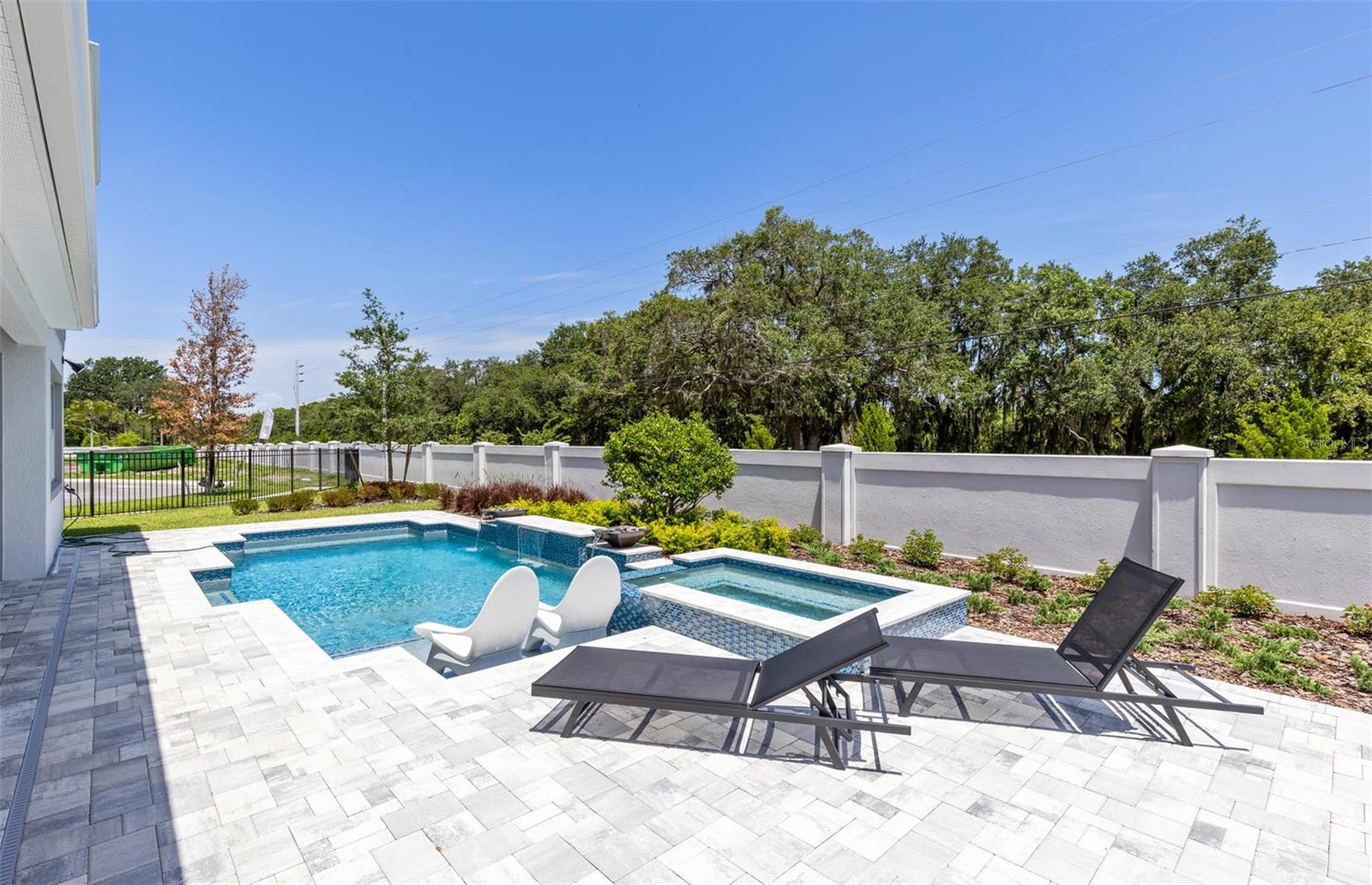 ESTATES AT NONA SOUND - Residential