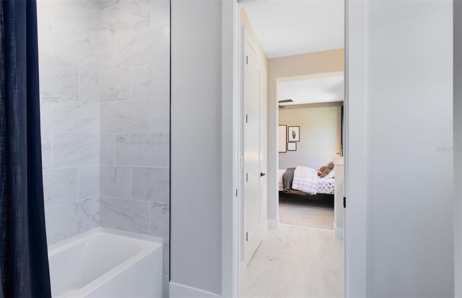 ESTATES AT NONA SOUND - Residential