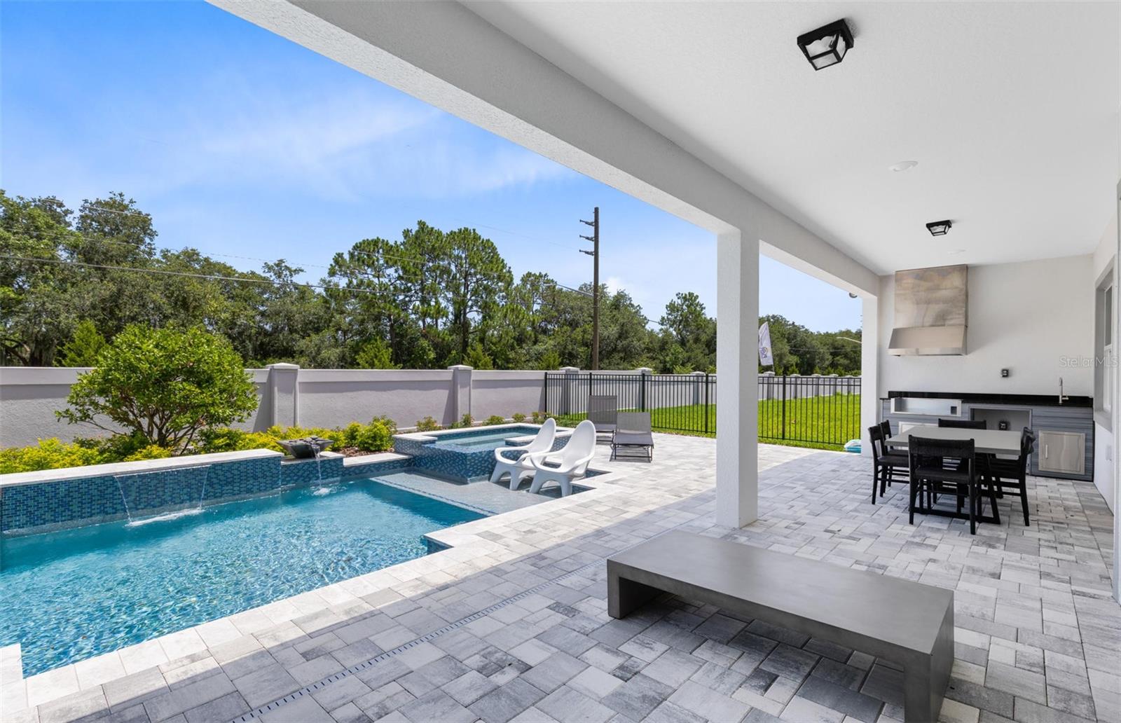 ESTATES AT NONA SOUND - Residential