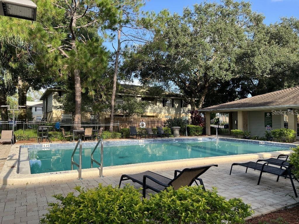 THE HAMPTONS AT BRANDON A CONDO - Residential
