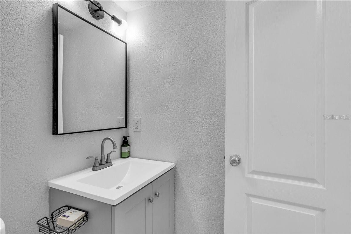 THE HAMPTONS AT BRANDON A CONDO - Residential