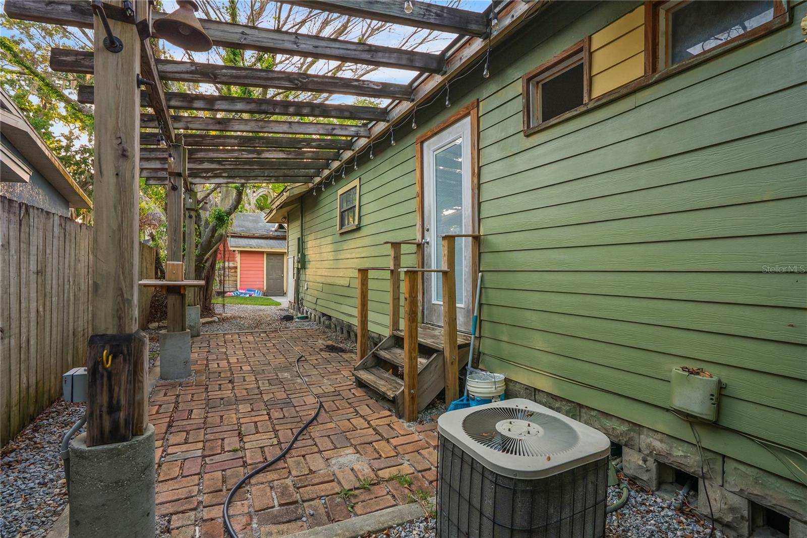 HILLCREST HEIGHTS 2ND ADD - Residential Income