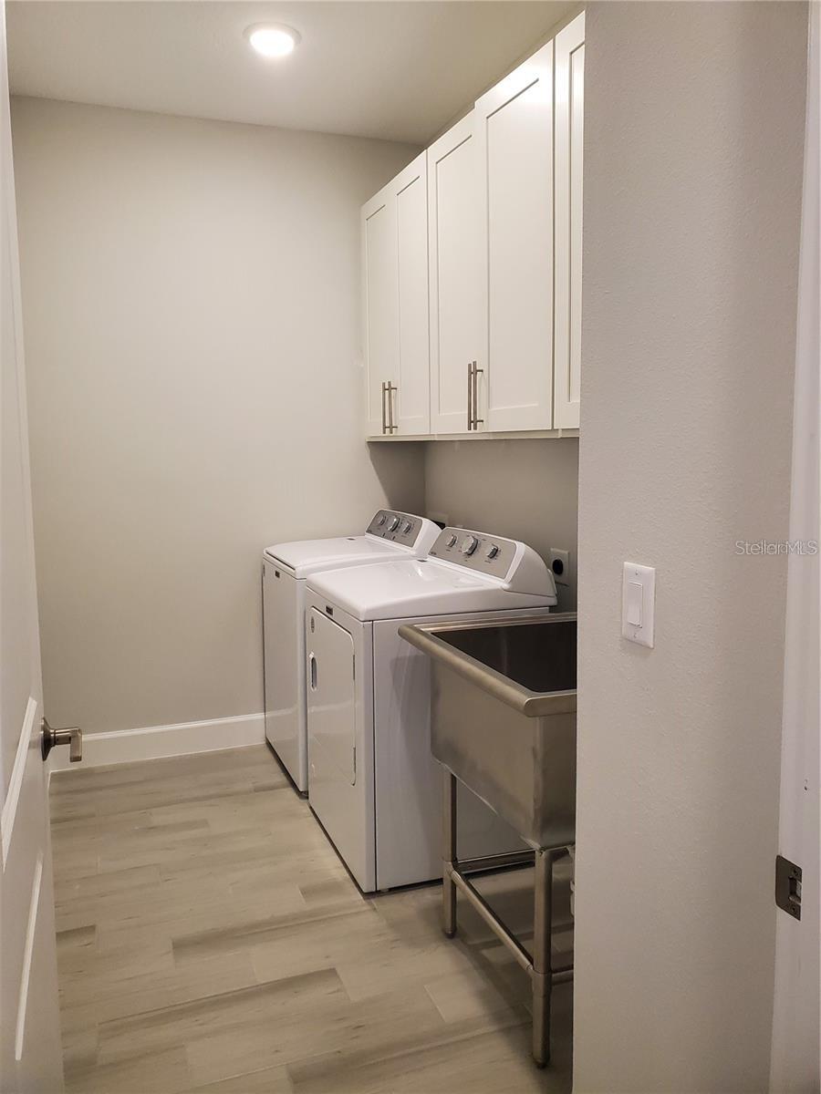 AZARIO ESPLANADE PH III SUBPH D - Residential Lease