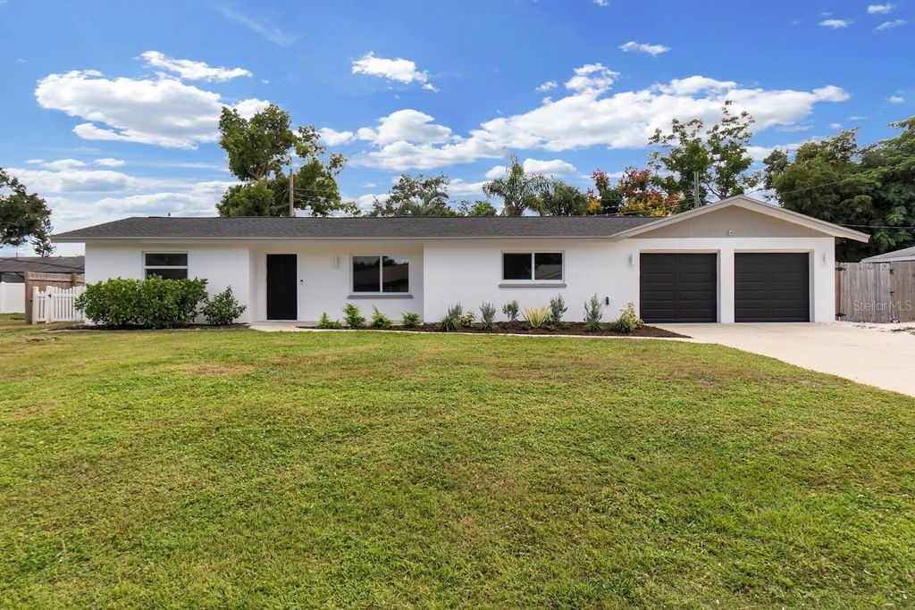 Photo of 2544 Orsova Way, Sarasota, FL 34231 (MLS # A4668849)