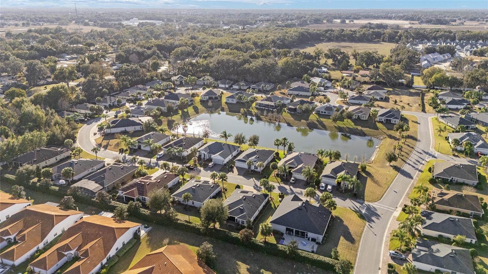 LAKESIDE LANDINGS - THE ENCLAVE - Residential