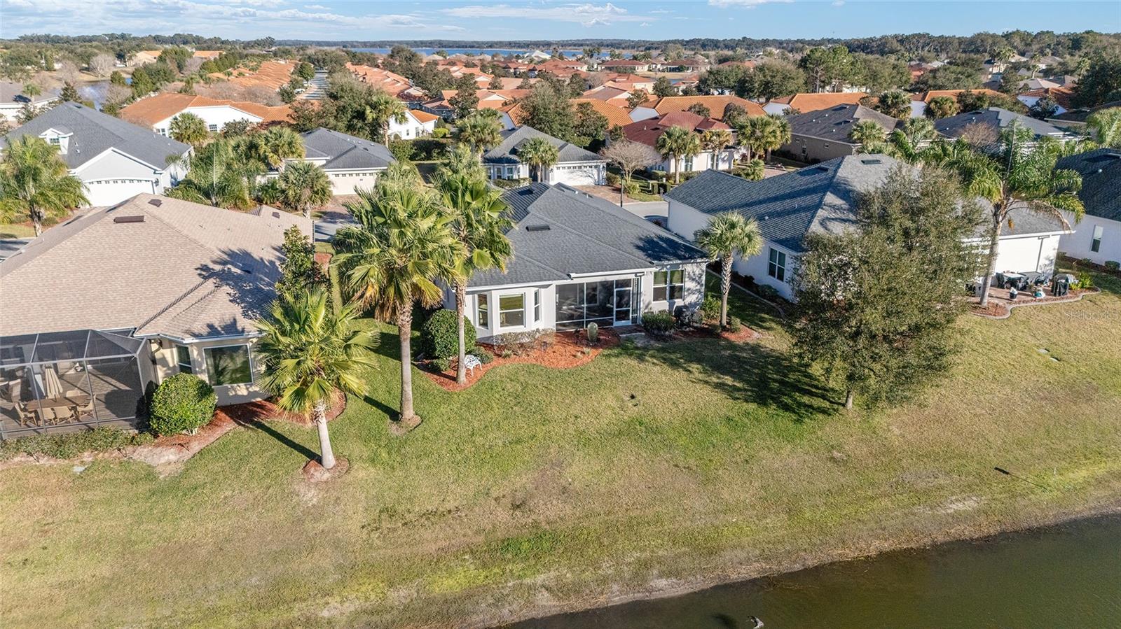 LAKESIDE LANDINGS - THE ENCLAVE - Residential