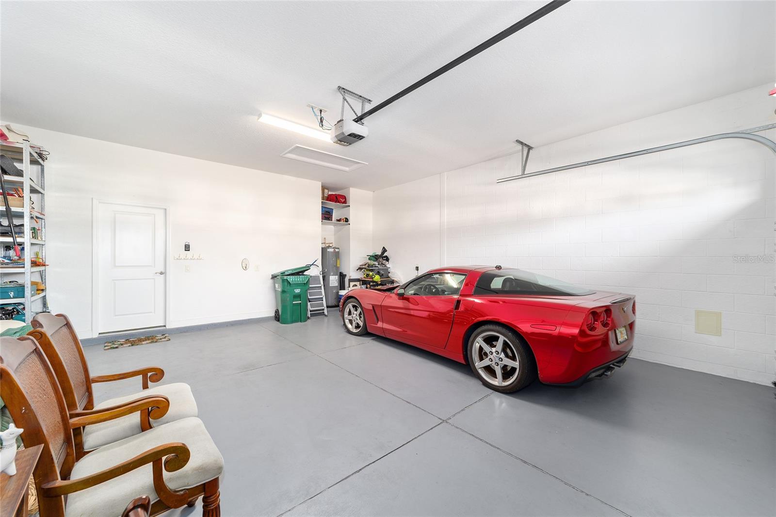 LAKESIDE LANDINGS - THE ENCLAVE - Residential