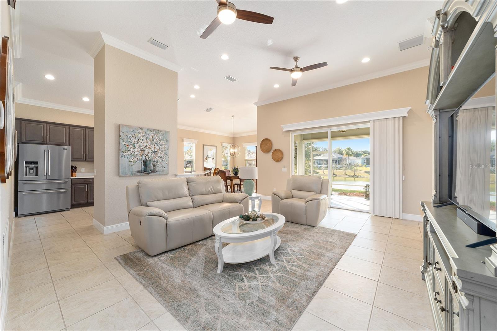 LAKESIDE LANDINGS - THE ENCLAVE - Residential