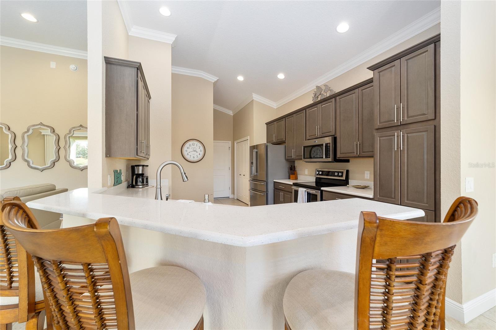 LAKESIDE LANDINGS - THE ENCLAVE - Residential