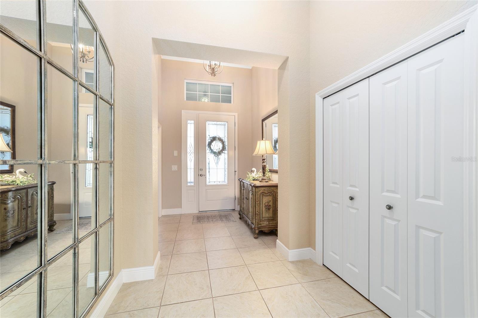 LAKESIDE LANDINGS - THE ENCLAVE - Residential