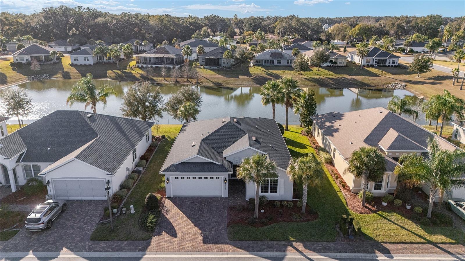 LAKESIDE LANDINGS - THE ENCLAVE - Residential