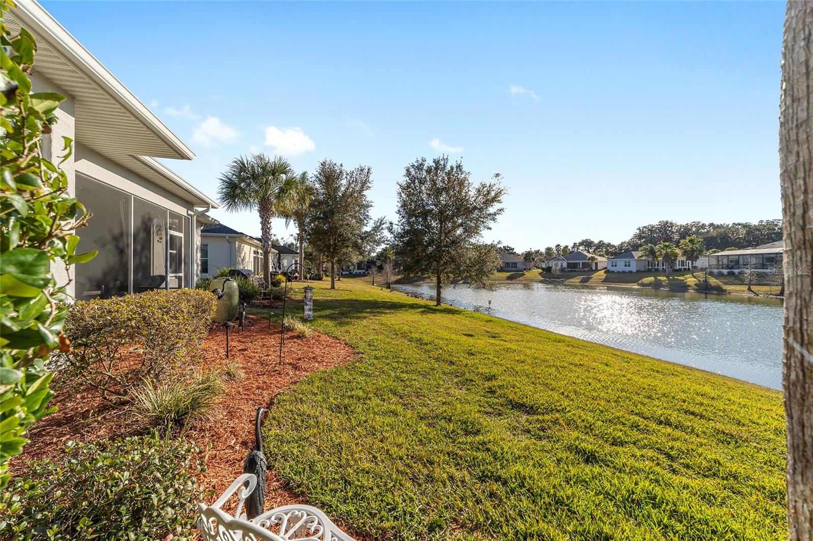 LAKESIDE LANDINGS - THE ENCLAVE - Residential