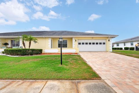 Photo of 1612 Bentwood Drive, Sun City Center, FL 33573 (MLS # A4694898)