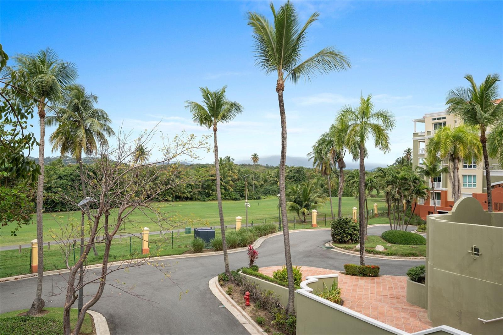 THE MARBELLA CLUB II 425 - Residential