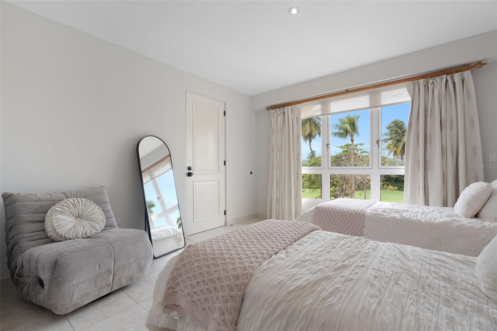 THE MARBELLA CLUB II 425 - Residential