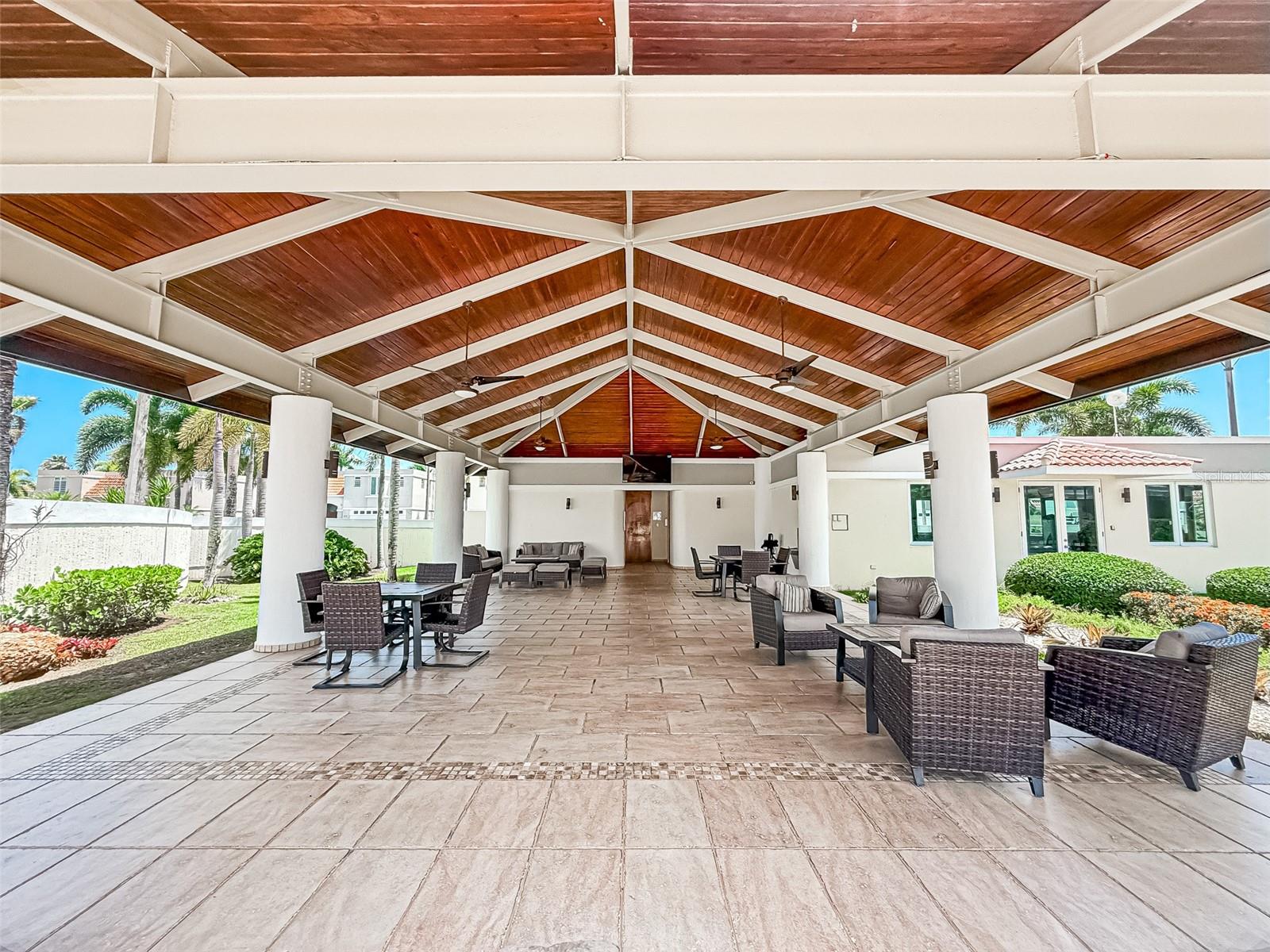 PASEO LOS CORALES 2 - Residential
