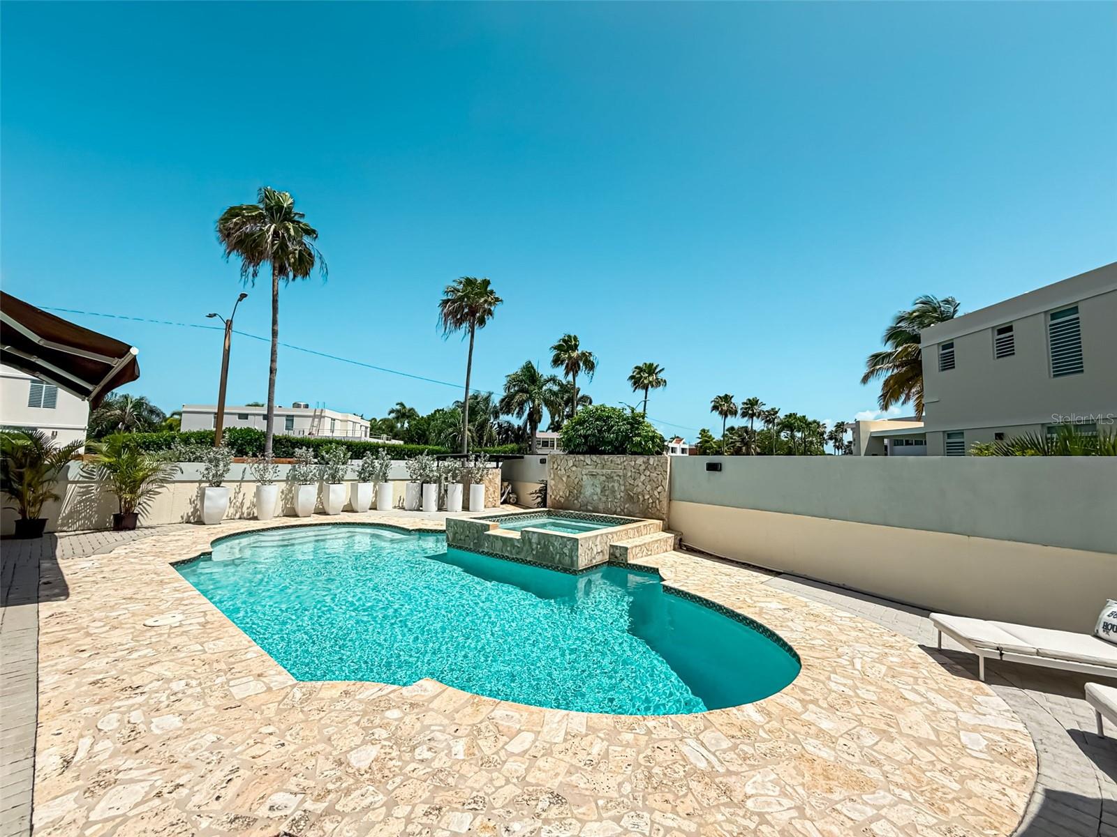PASEO LOS CORALES 2 - Residential