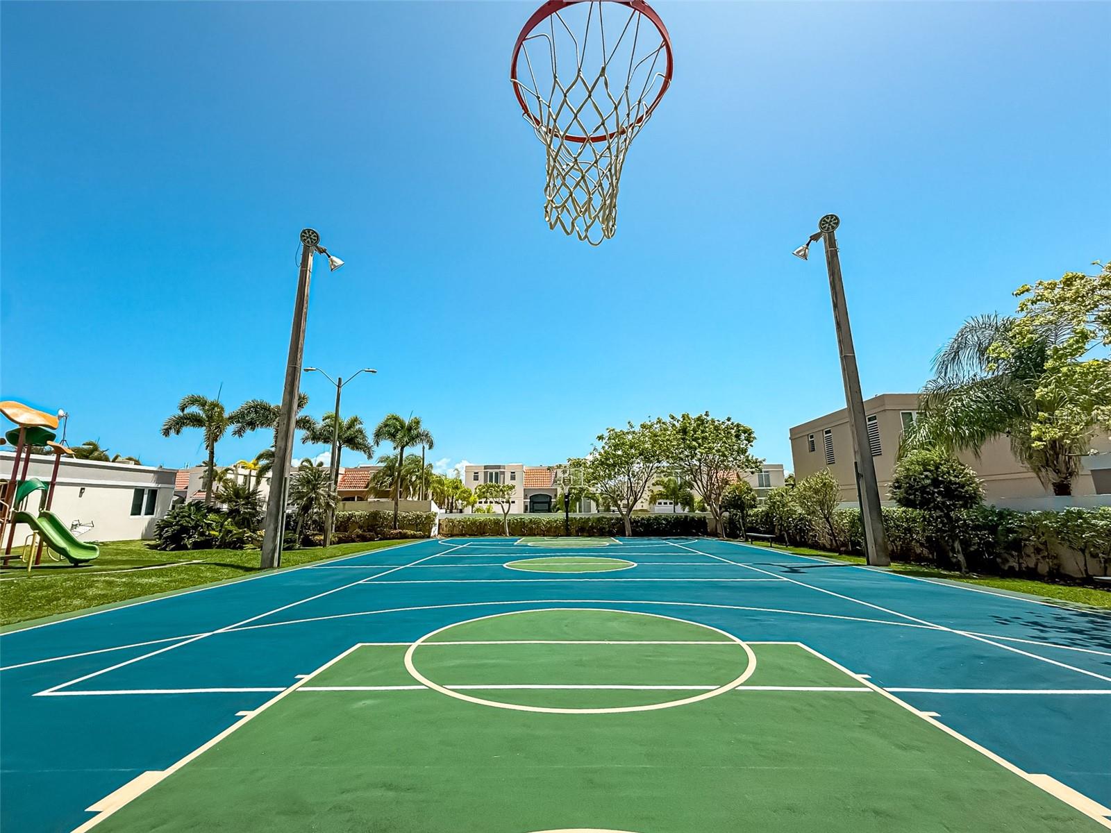 PASEO LOS CORALES 2 - Residential
