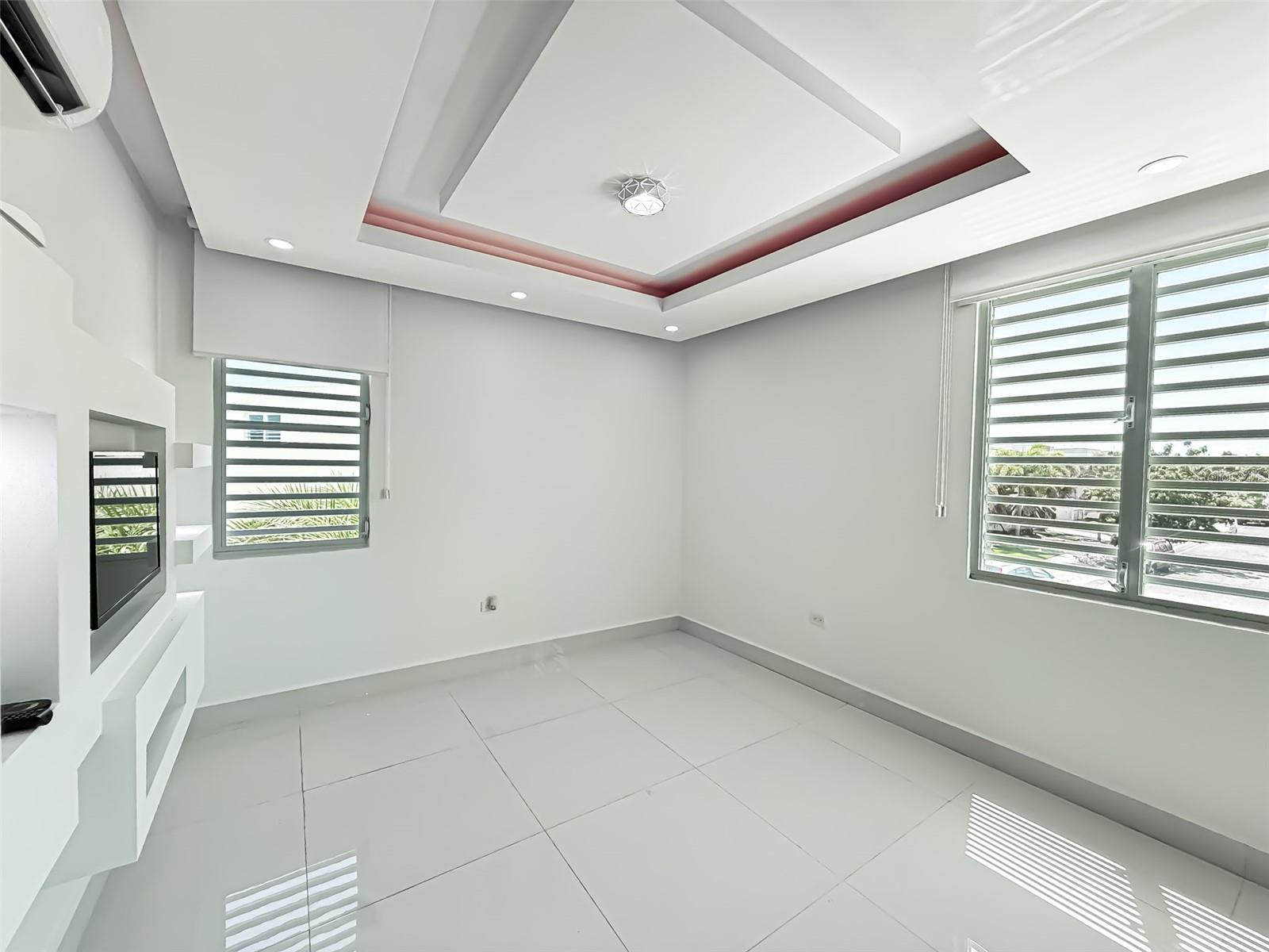 PASEO LOS CORALES 2 - Residential