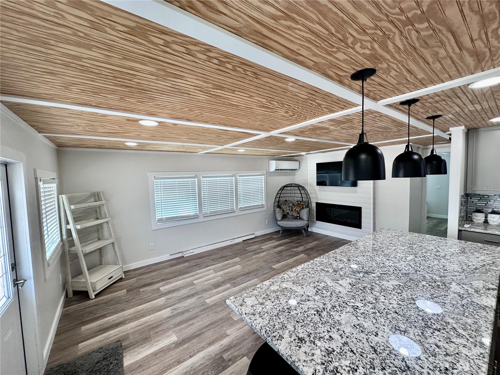 GULFSHORE OF LONGBOAT KEY - Residential