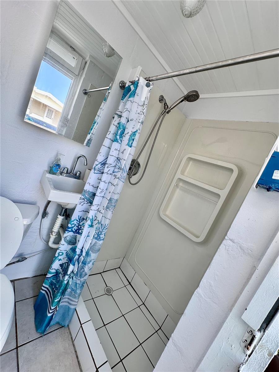 GULFSHORE OF LONGBOAT KEY - Residential