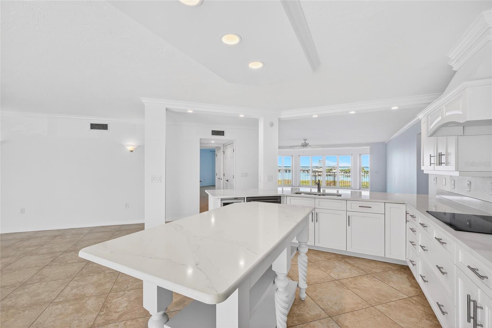 MARINA MANOR BOCA GRANDE - Residential