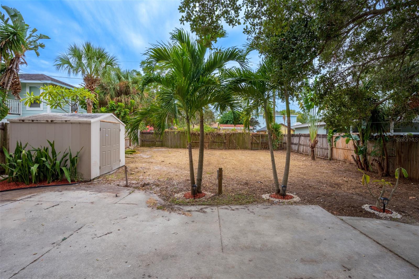 ROUSLYNN - Residential