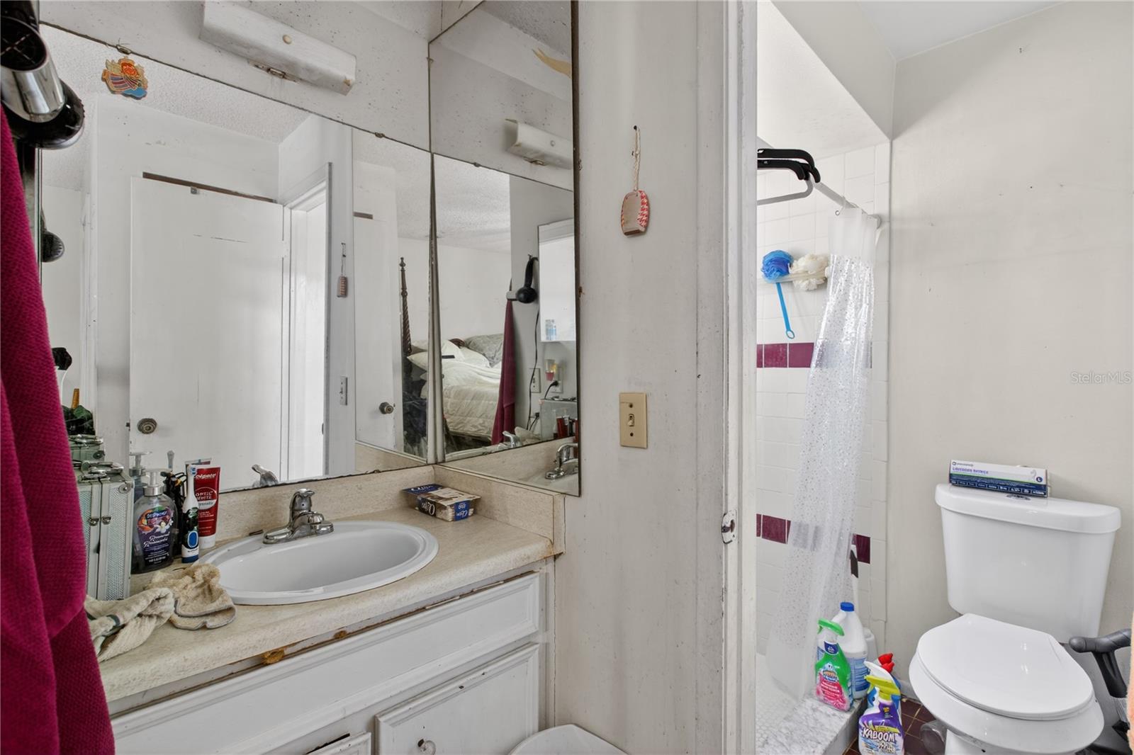 GROVEVIEW VILLAGE 1ST ADD REP - Residential