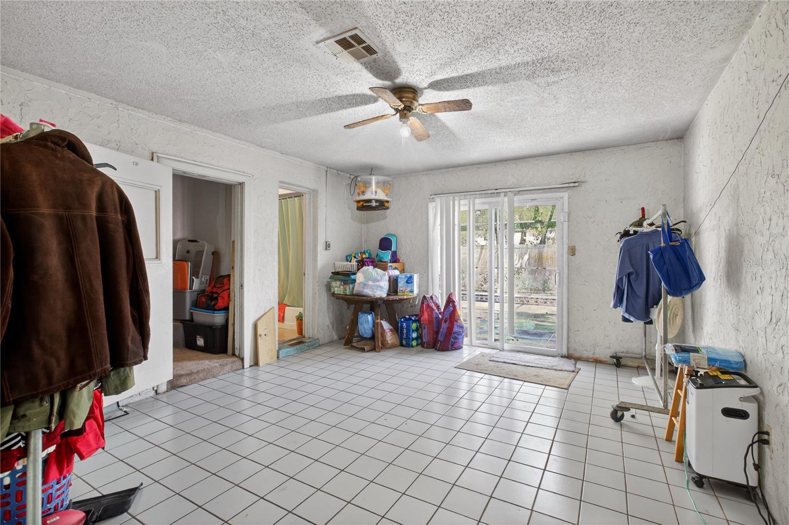 GROVEVIEW VILLAGE 1ST ADD REP - Residential