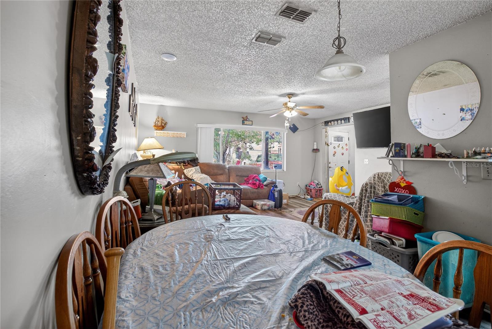GROVEVIEW VILLAGE 1ST ADD REP - Residential