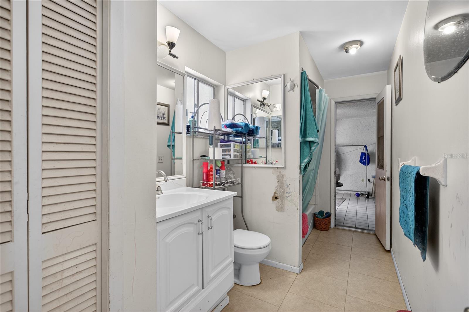 GROVEVIEW VILLAGE 1ST ADD REP - Residential