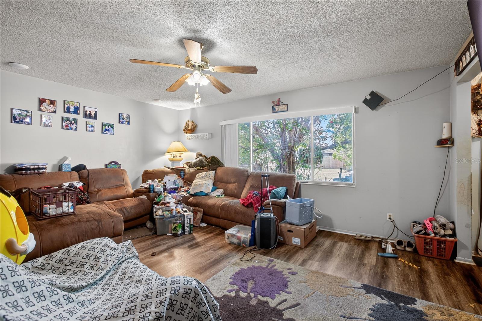 GROVEVIEW VILLAGE 1ST ADD REP - Residential