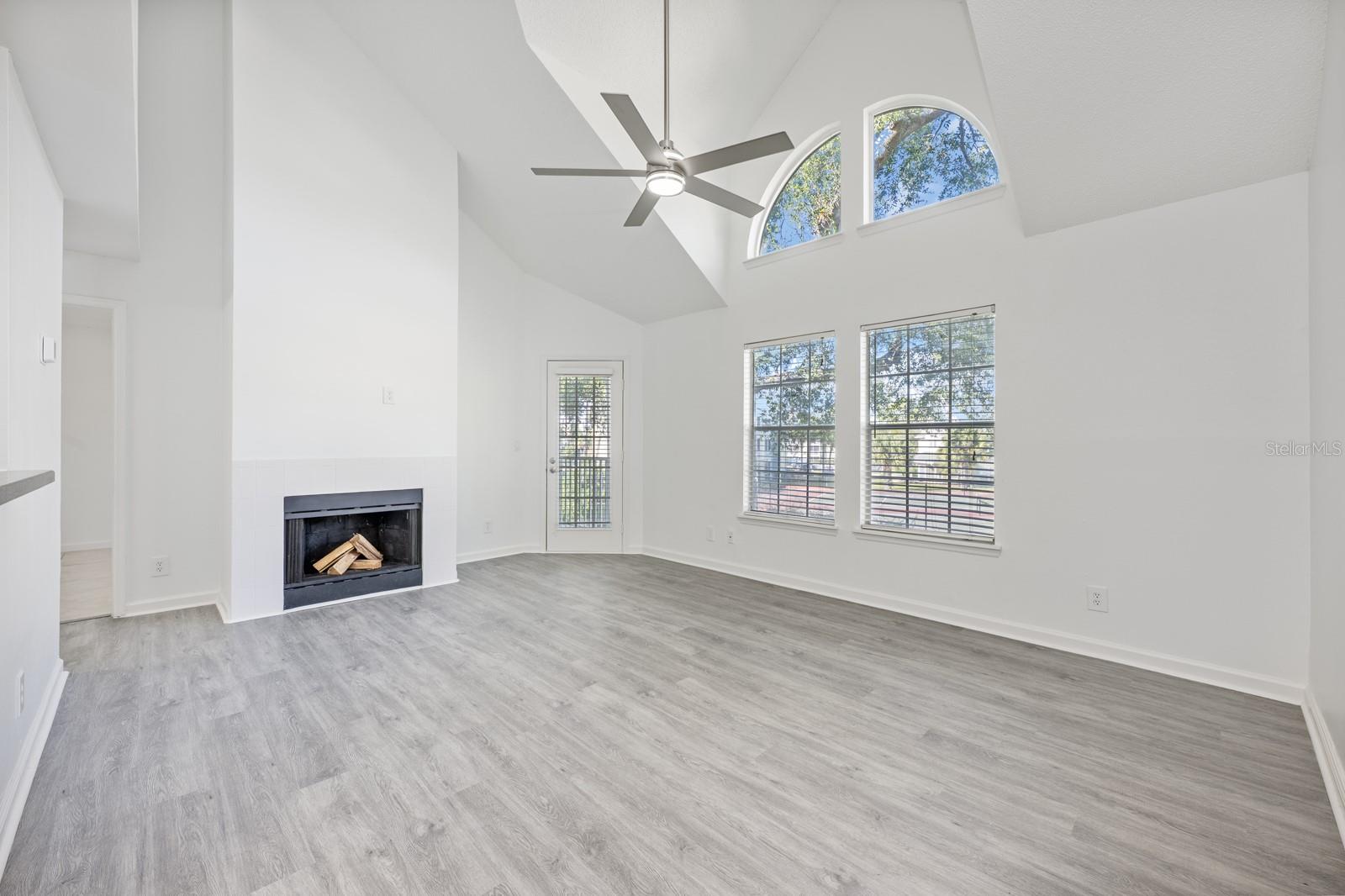 CENTRAL PARK METROWEST CONDO - Residential