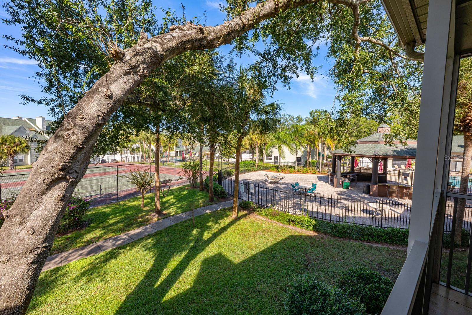 CENTRAL PARK METROWEST CONDO - Residential