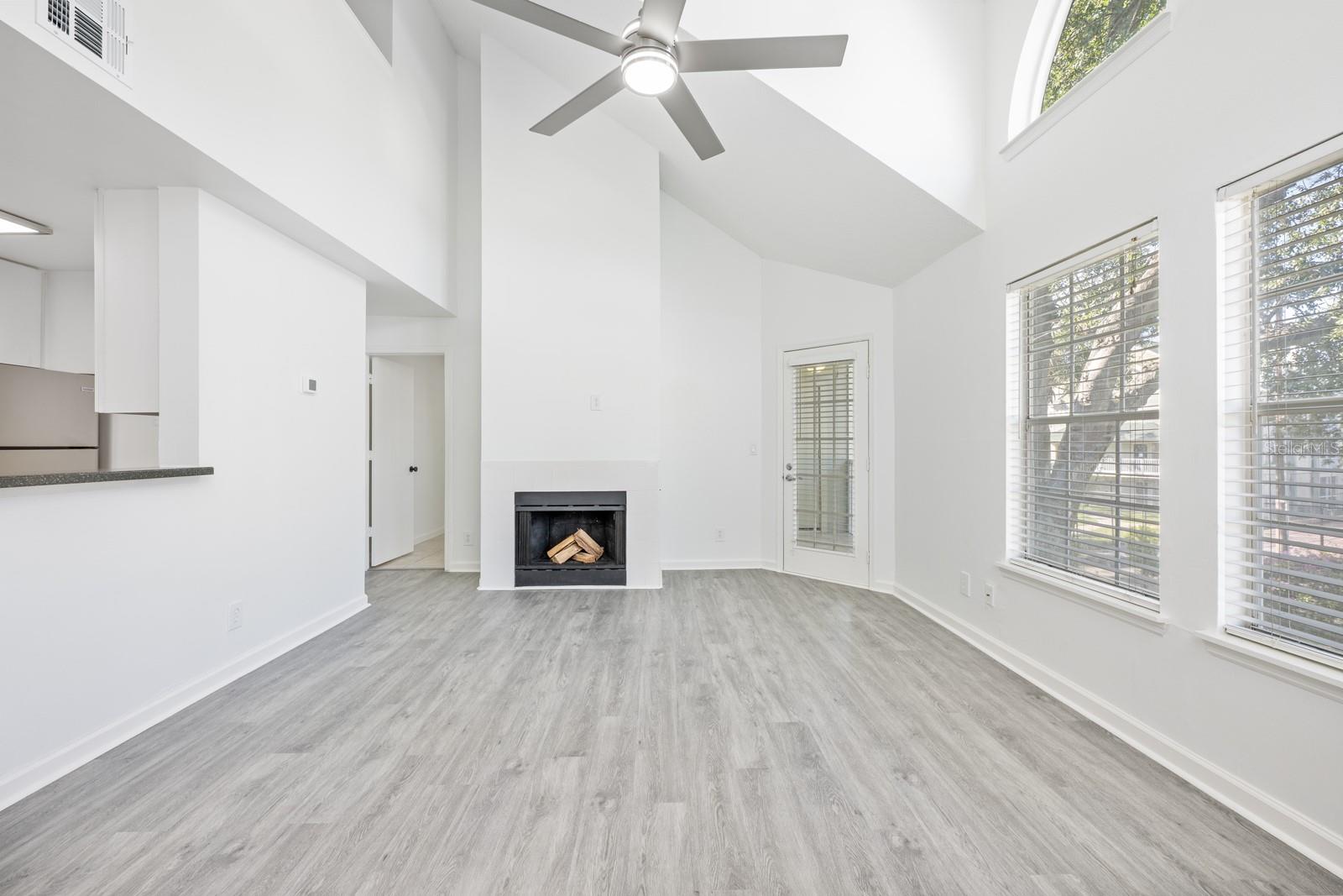 CENTRAL PARK METROWEST CONDO - Residential