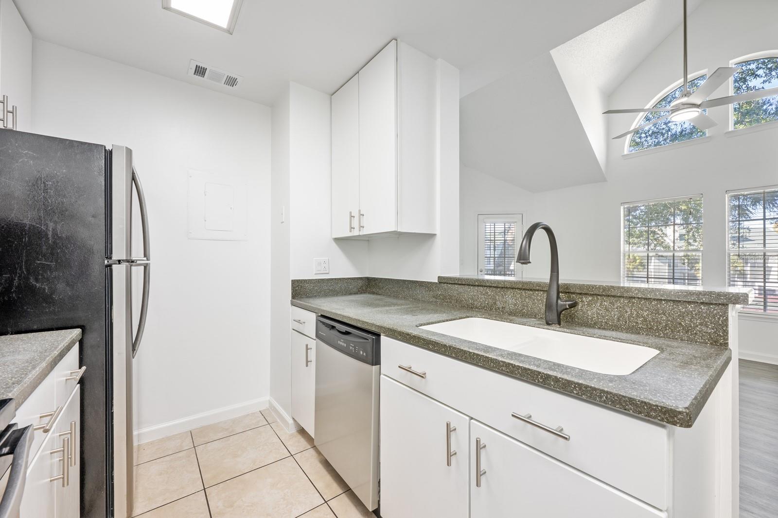 CENTRAL PARK METROWEST CONDO - Residential