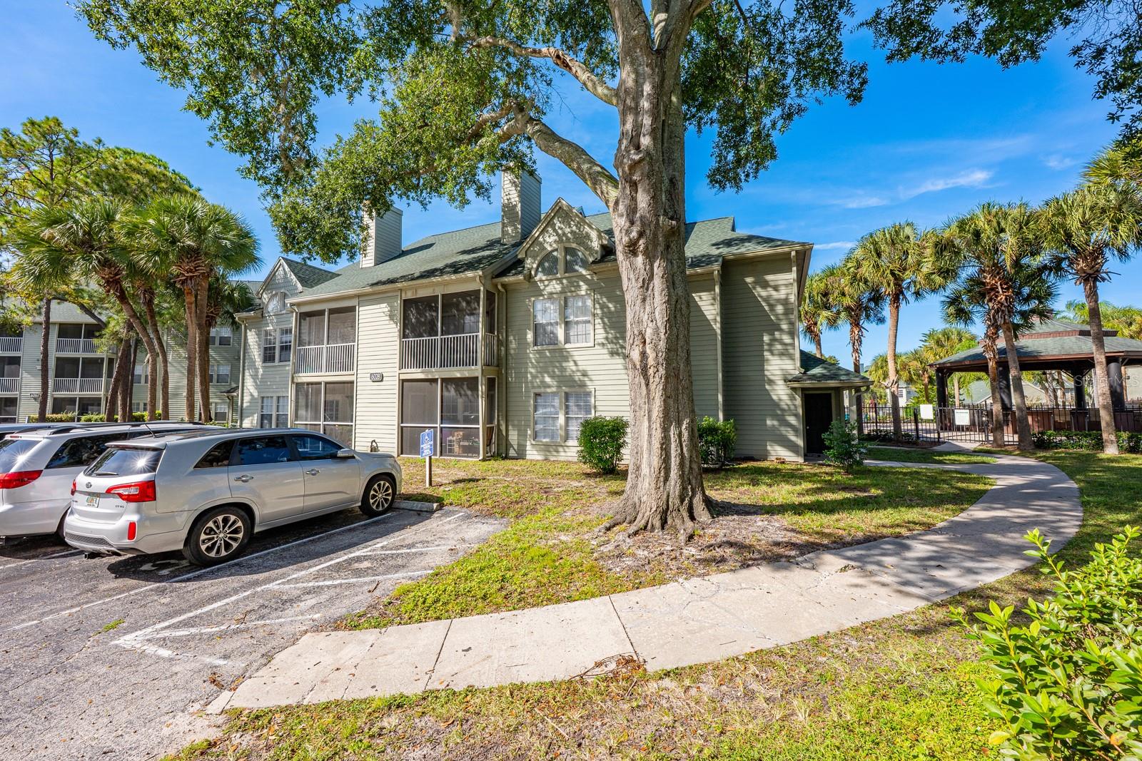 CENTRAL PARK METROWEST CONDO - Residential