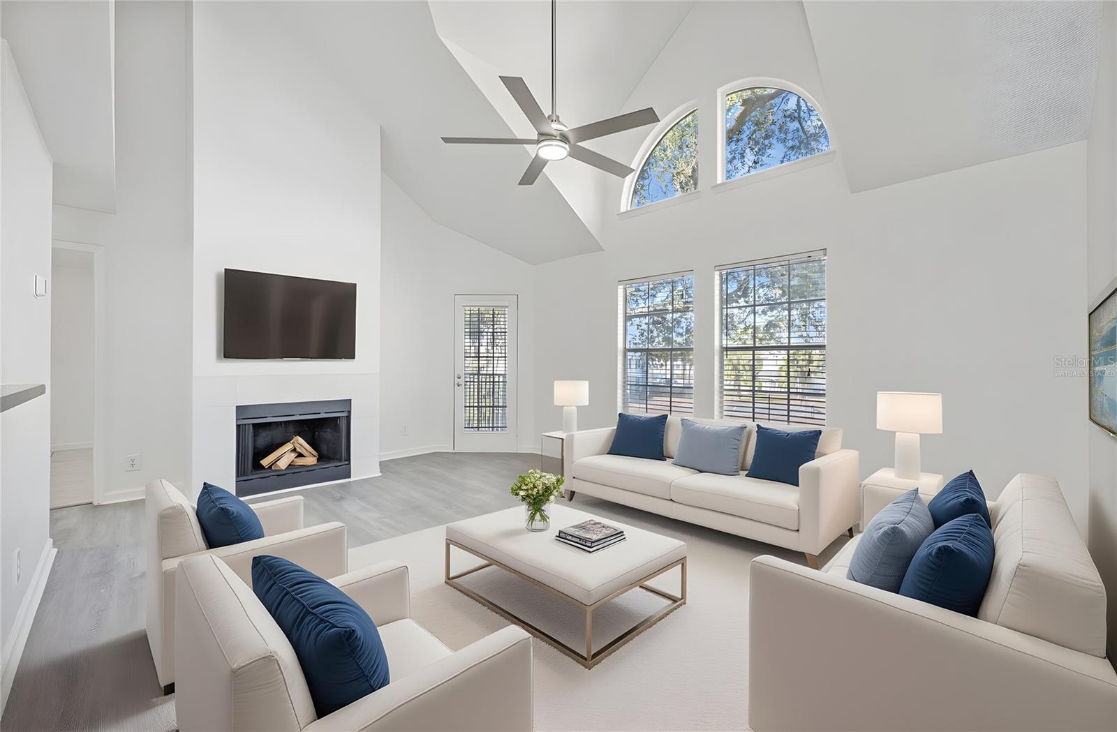 CENTRAL PARK METROWEST CONDO - Residential